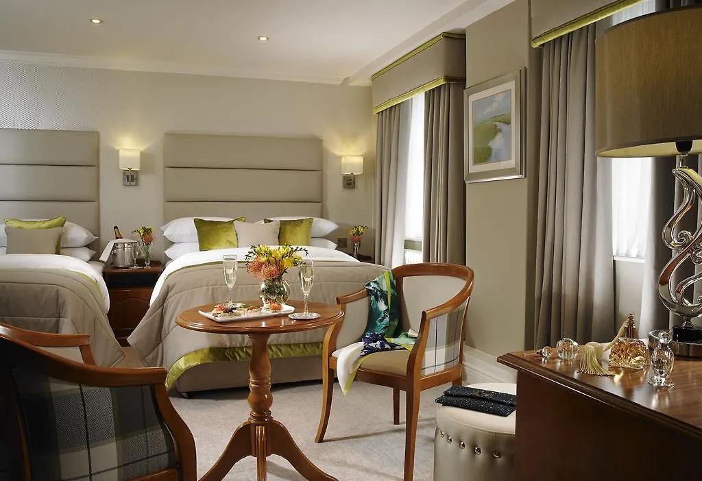 Buswells Hotel Dublino 3*,