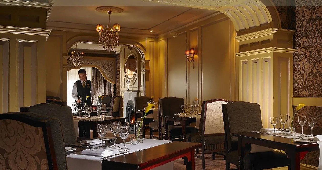 Buswells Hotel Dublino 3*,  Irlanda