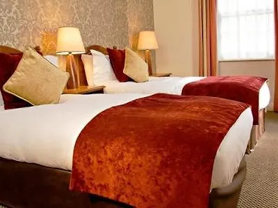 דבלין Buswells Hotel