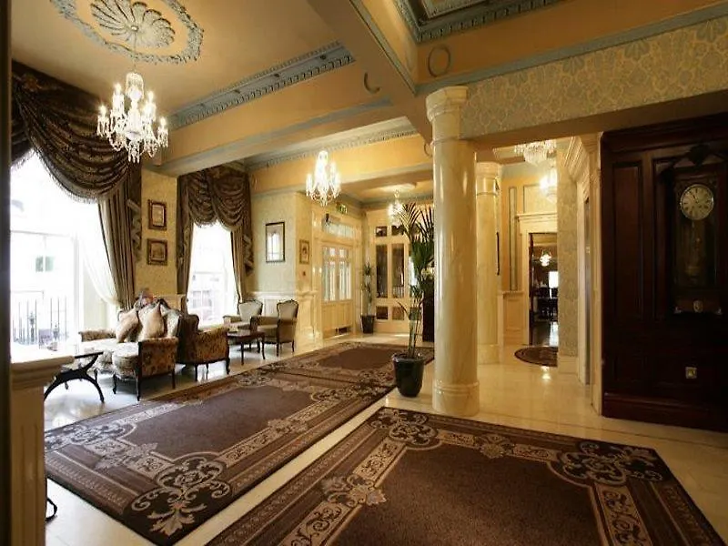 דבלין Buswells Hotel